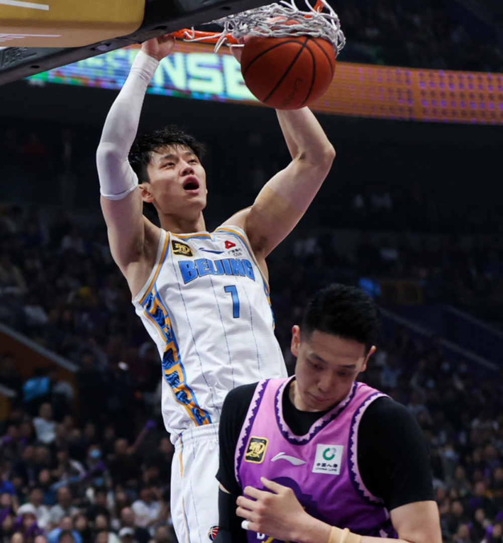 CBA季后赛倒计时，北京首钢今夜强势反弹，细节引发关注，话题不断，训练强度明显提升的简单介绍