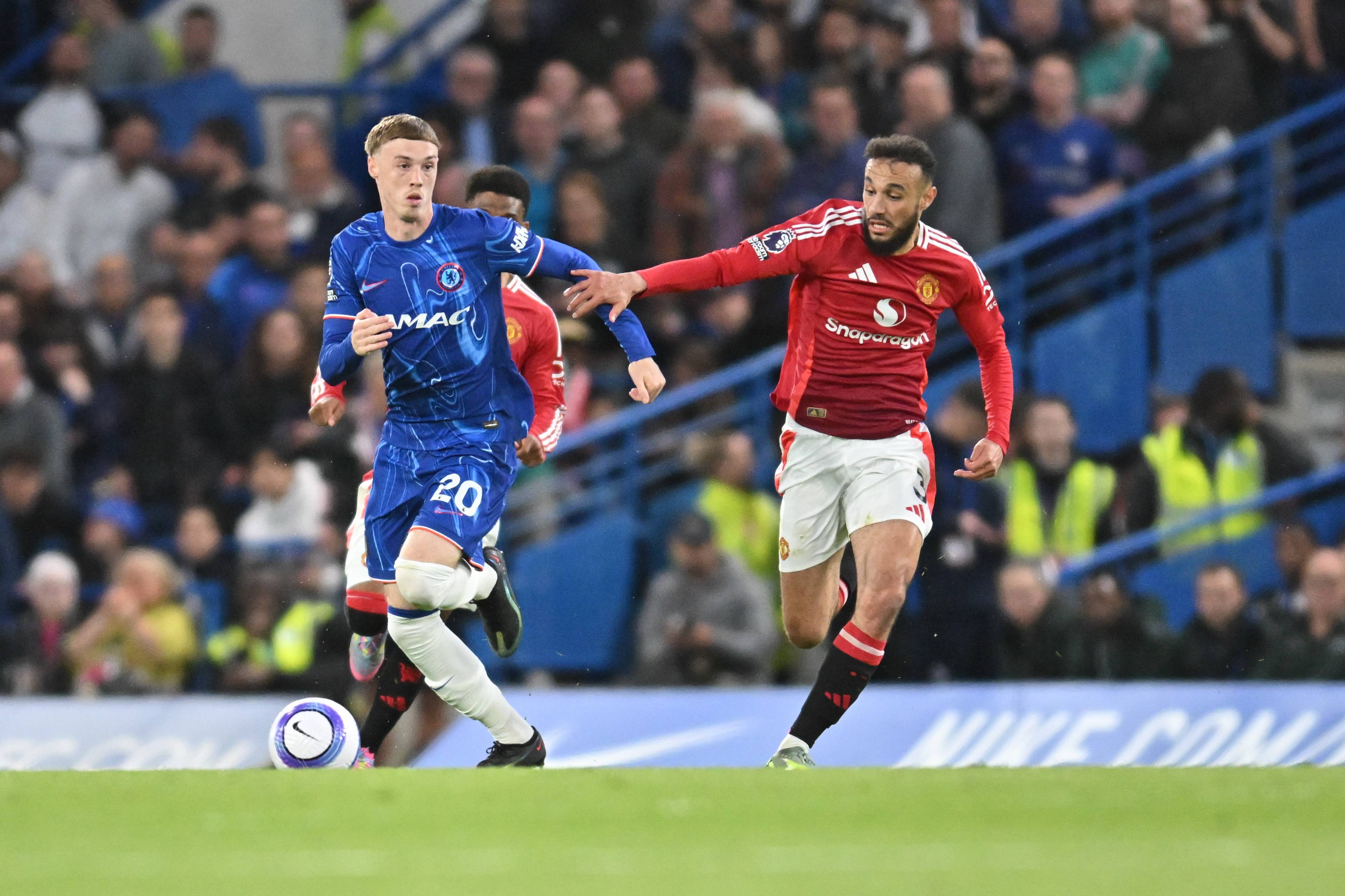 包含切尔西发布备战花絮，集结日强势反弹，法甲任务艰巨，年轻球员得到机会的词条