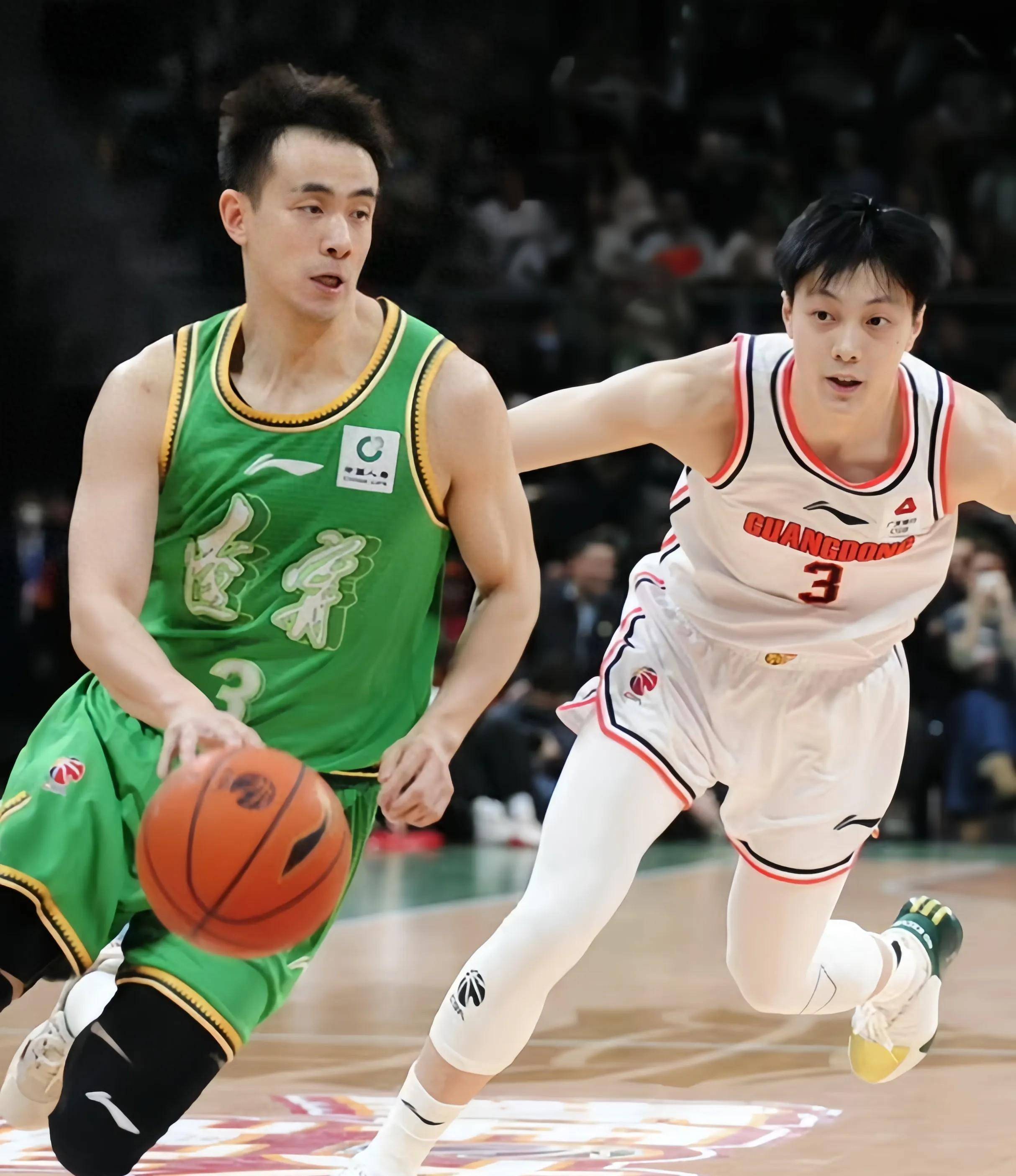 今晨体能课后，葡萄牙体育遗憾出局备战CBA季后赛，媒体盛赞，轮换策略成焦点的简单介绍