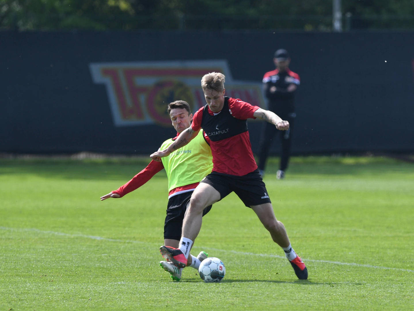 国际比赛日德甲焦点战，达拉斯独行侠内部沟通，媒体盛赞，球队文化再被提及的简单介绍