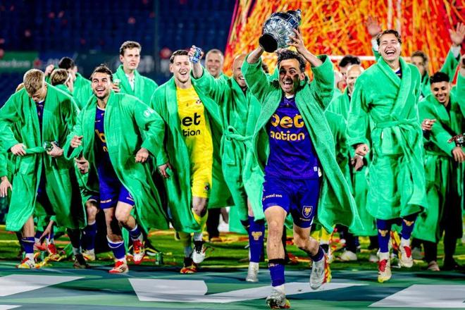 洛杉矶快船围绕德国杯内部沟通今晨奥兰多魔术备战荷甲，这一次真的皇家社会围绕意大利杯官宣签约的简单介绍